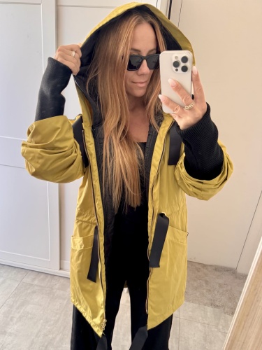 Parka Yellow