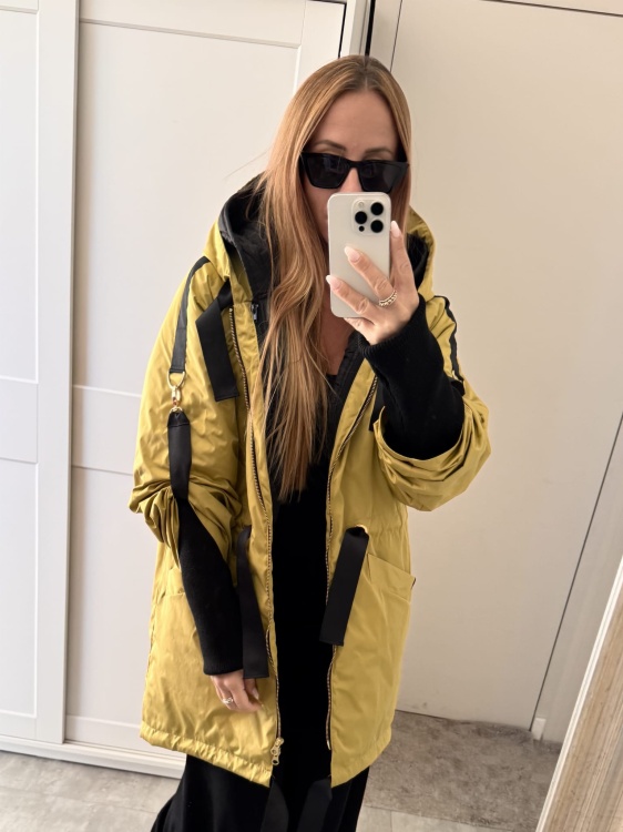 Parka Yellow